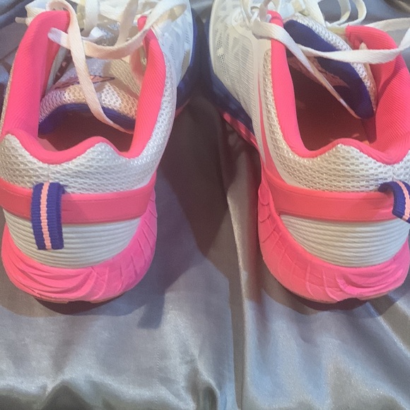 Women’s athletic shoes - Picture 5 of 5